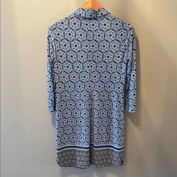 Donna Morgan 3/4 sleeve Dress in Blue and White Geometric Pattern Size 6P - Picture 6 of 8